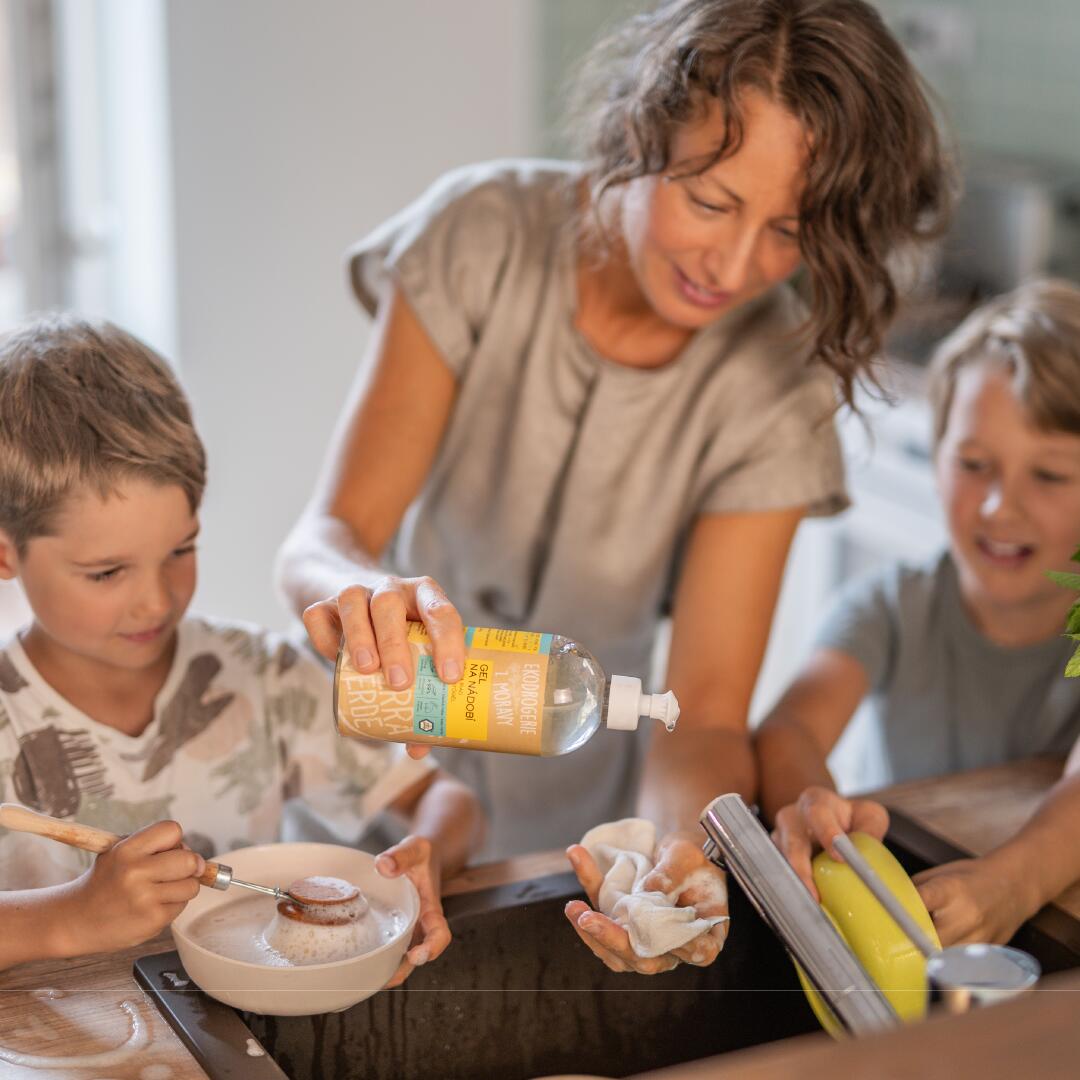 gel-na-nadobi-bio-sladka-mata-lahev-500-ml_22170_0002_l